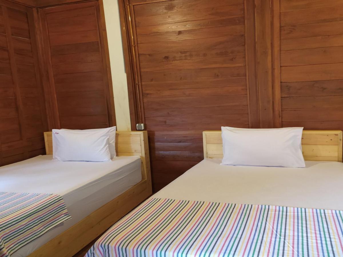 Hostel Seger Nusantara Kalisat Exteriér fotografie