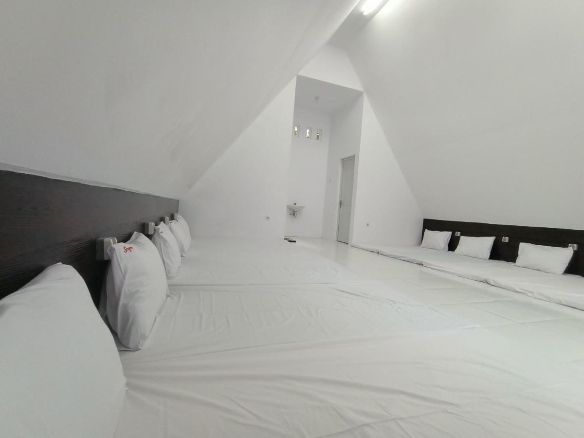 Hostel Seger Nusantara Kalisat Exteriér fotografie