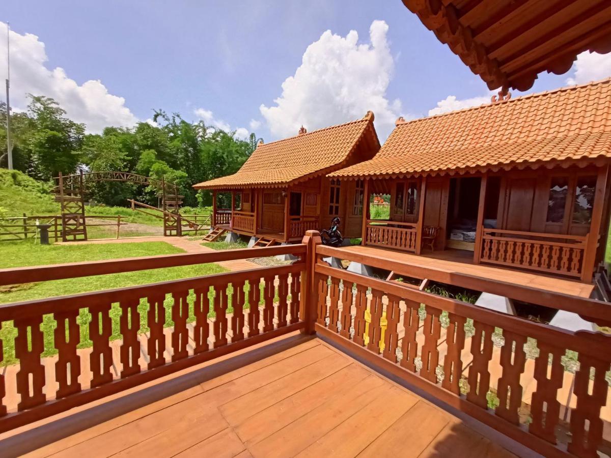 Hostel Seger Nusantara Kalisat Exteriér fotografie