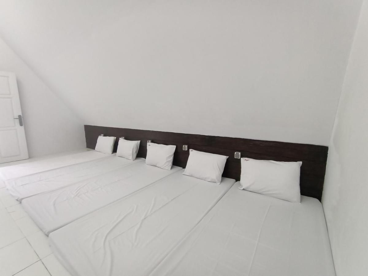 Hostel Seger Nusantara Kalisat Exteriér fotografie