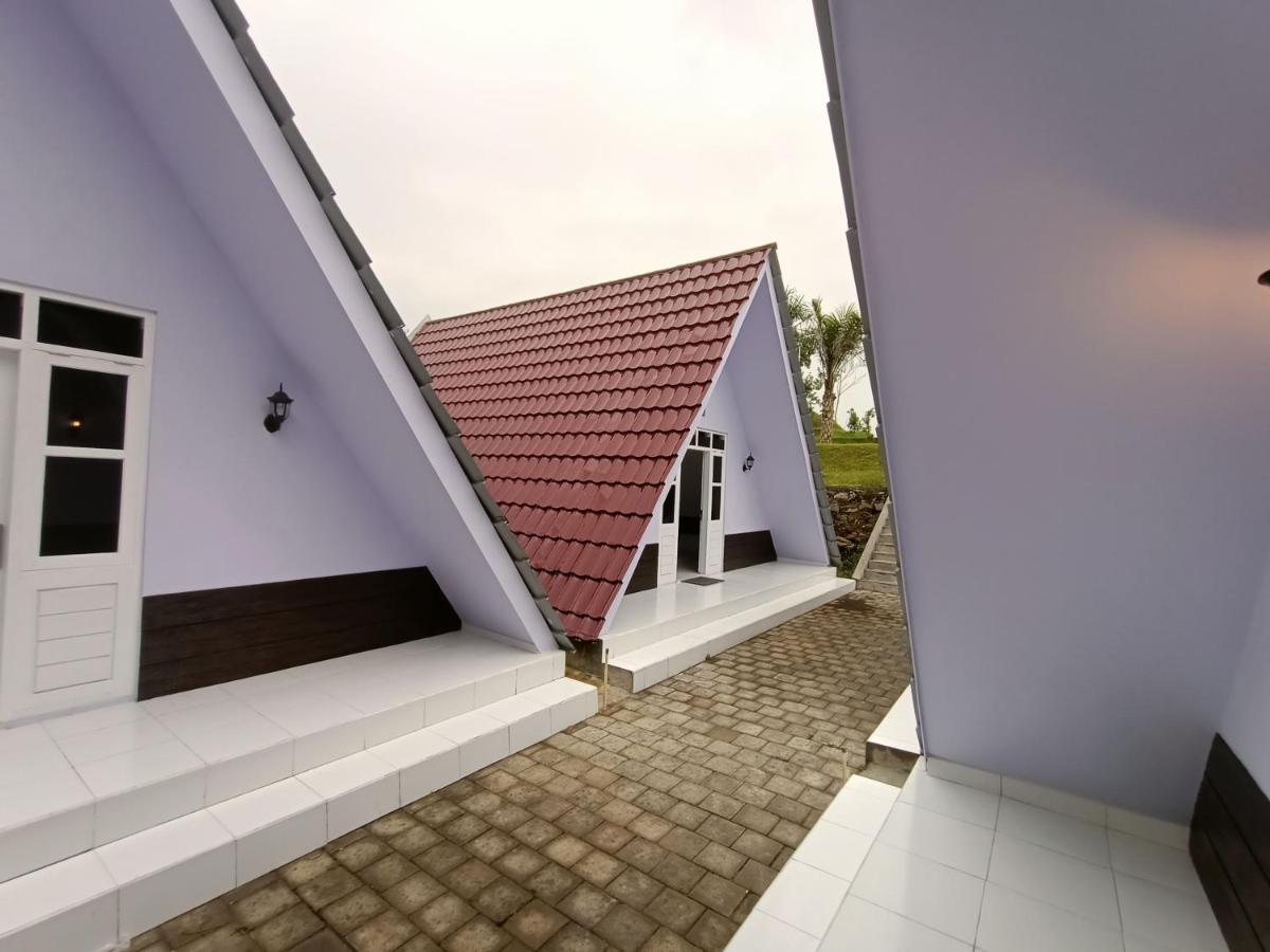 Hostel Seger Nusantara Kalisat Exteriér fotografie