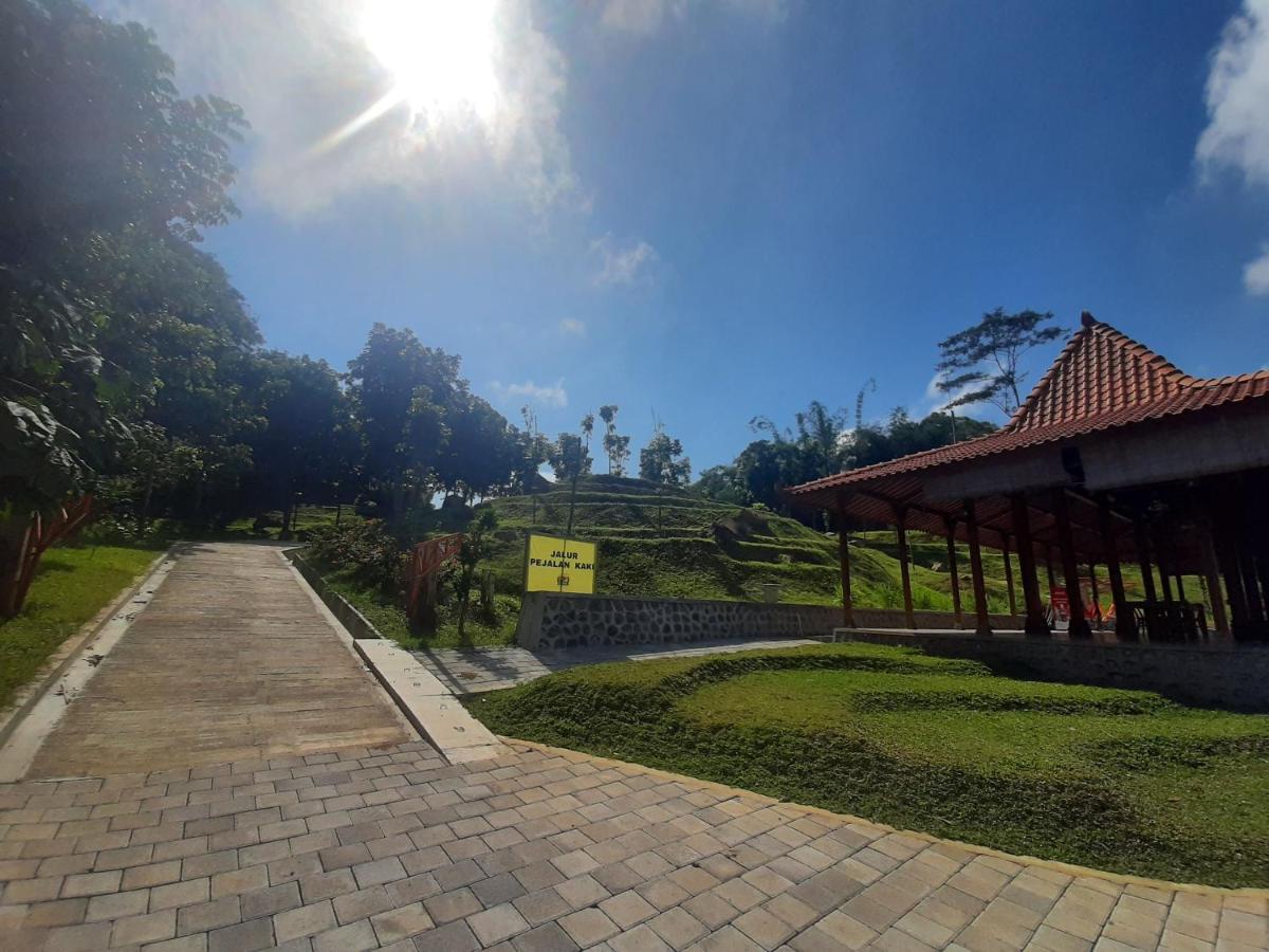 Hostel Seger Nusantara Kalisat Exteriér fotografie